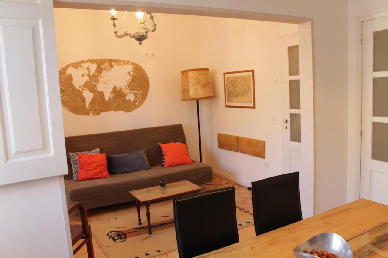 Casa D 3 *